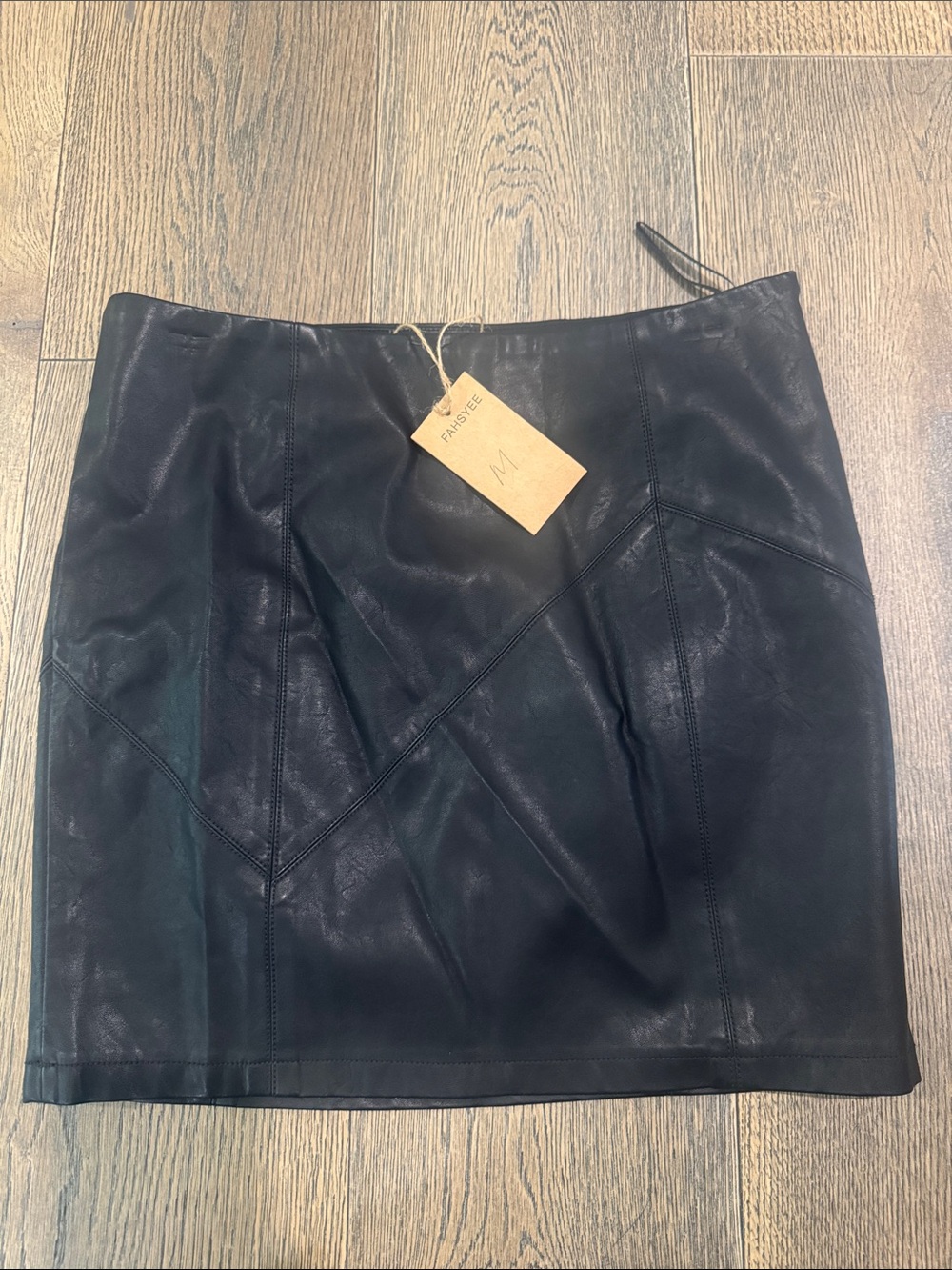 Fahsyee Faux Leather Mini NWT Medium Women’s